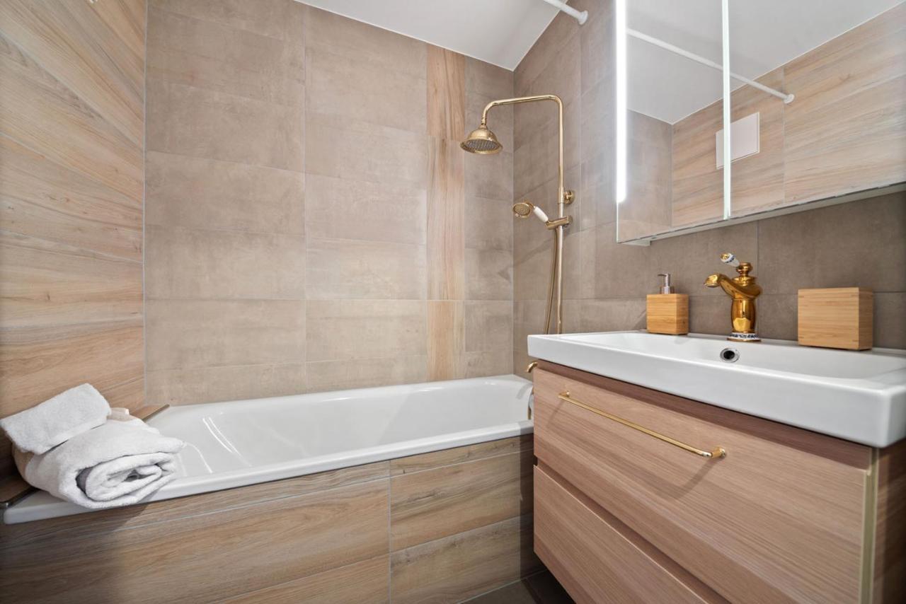 Charmant Studio Renove Situe Dans Les Bains D'Ovronnaz, Immeuble Les Sources Luaran gambar