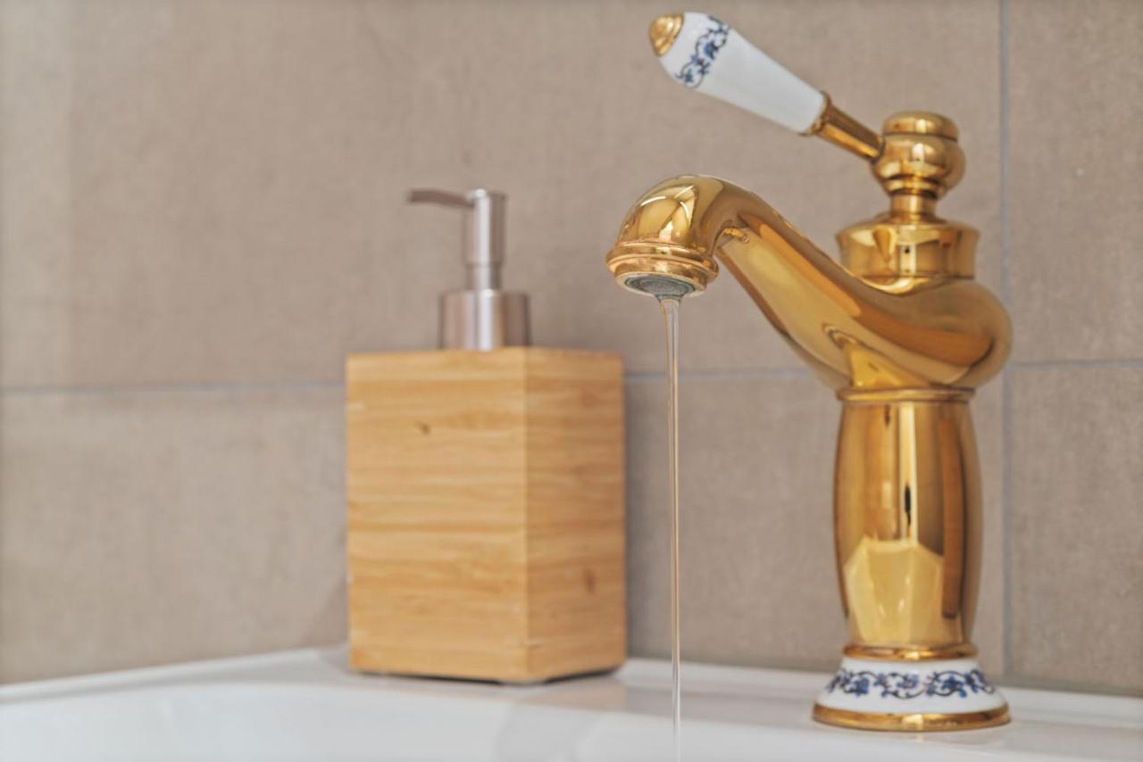 Charmant Studio Renove Situe Dans Les Bains D'Ovronnaz, Immeuble Les Sources Luaran gambar